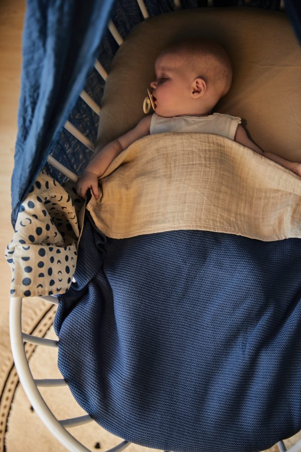 Blanket Cradle Basic Knit/Fleece