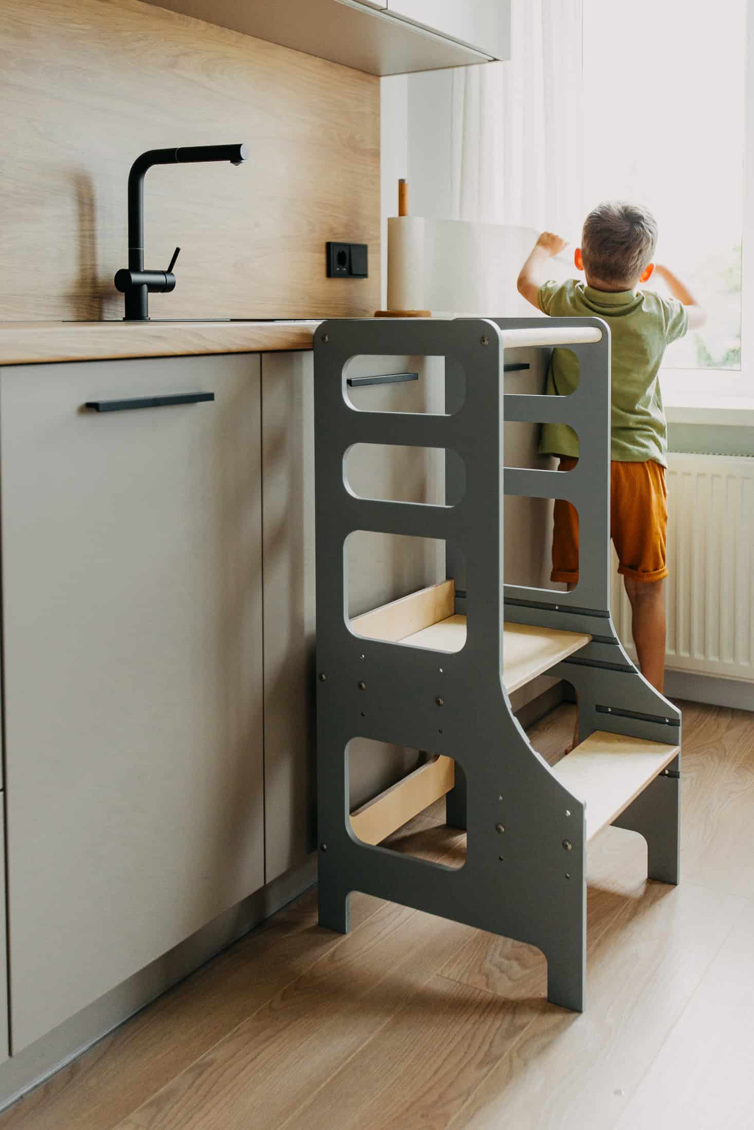 PRE-ORDER - Adjustable height kitchen tower - Image 11