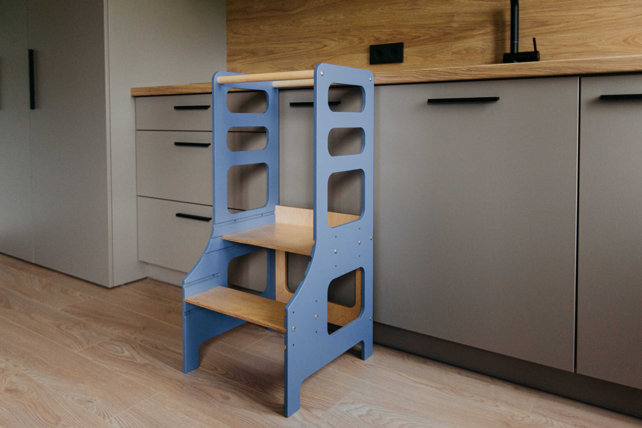 PRE-ORDER - Adjustable height kitchen tower