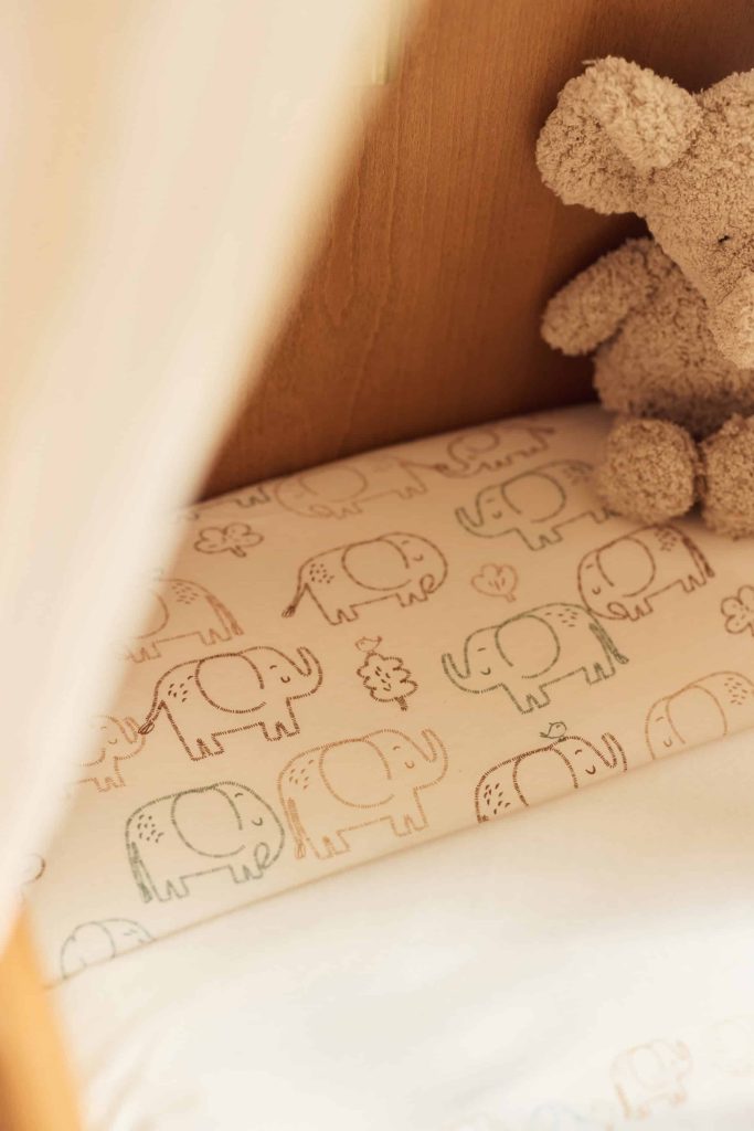Fitted Sheet Fitted Sheet 70/75x140/150 cm - Elephant tales