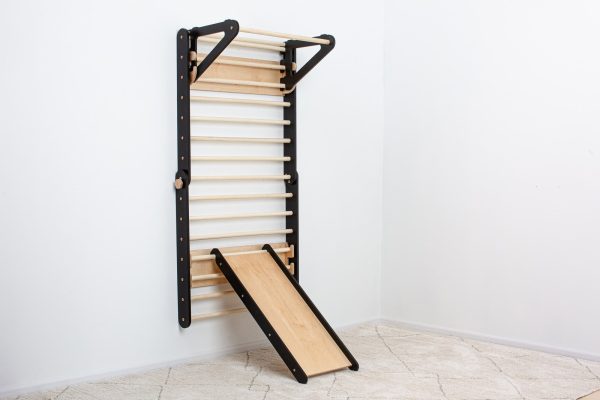 PRE-ORDER - Climbing triangle wall set with slide